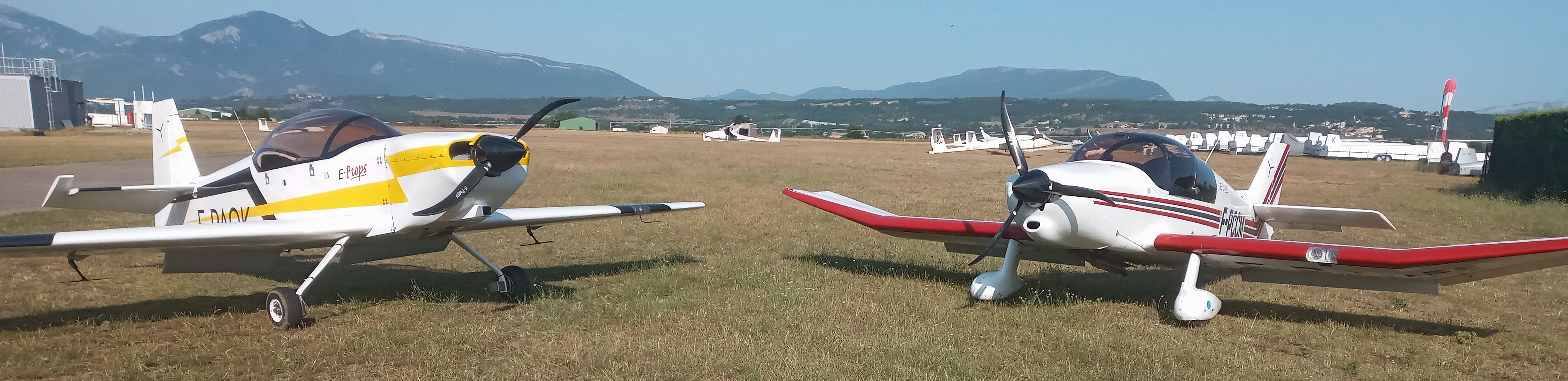 E-Props Pena Bilouis and Jodel DR1054 test aircraft side by side at Sisteron airfield