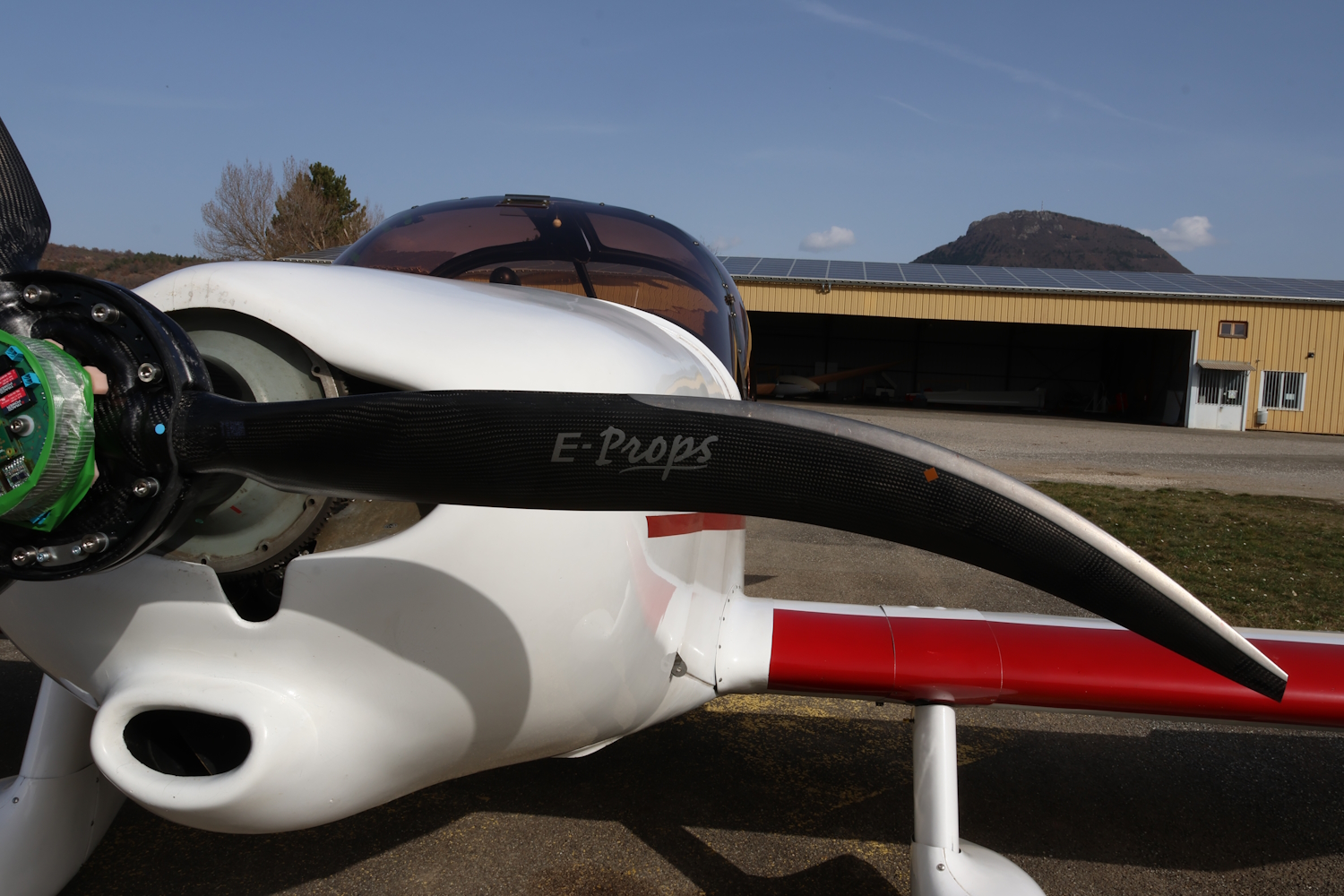 Jodel DR1054 test aircraft with ASCALON-3 three-blade propeller, Lycoming O-320 150 hp
