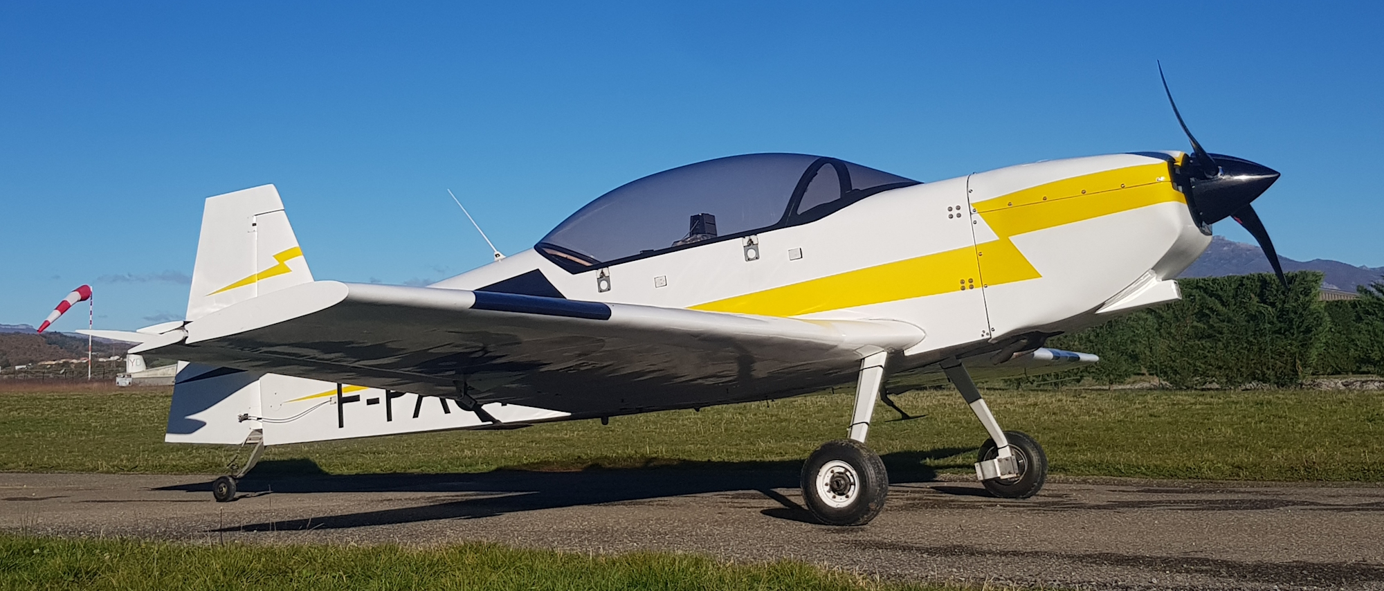 Pena Bilouis test aircraft with ASCALON-2 two-blade propeller, Lycoming O-360 180 hp