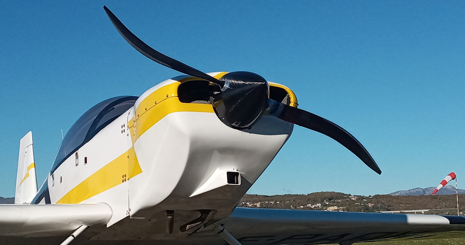E-Props ASCALON carbon-titanium propeller installed on a Pena Bilouis, Lycoming O-360 180 hp